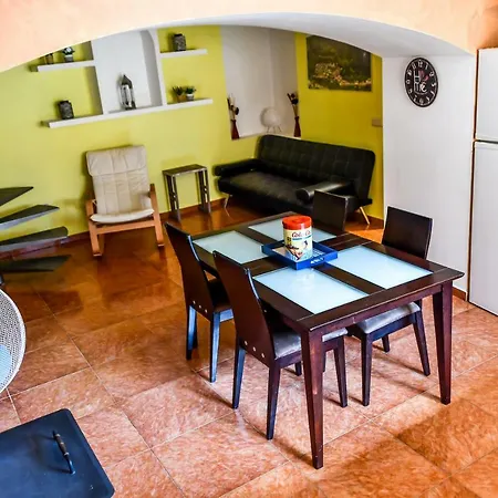 Holiday home El Castillo